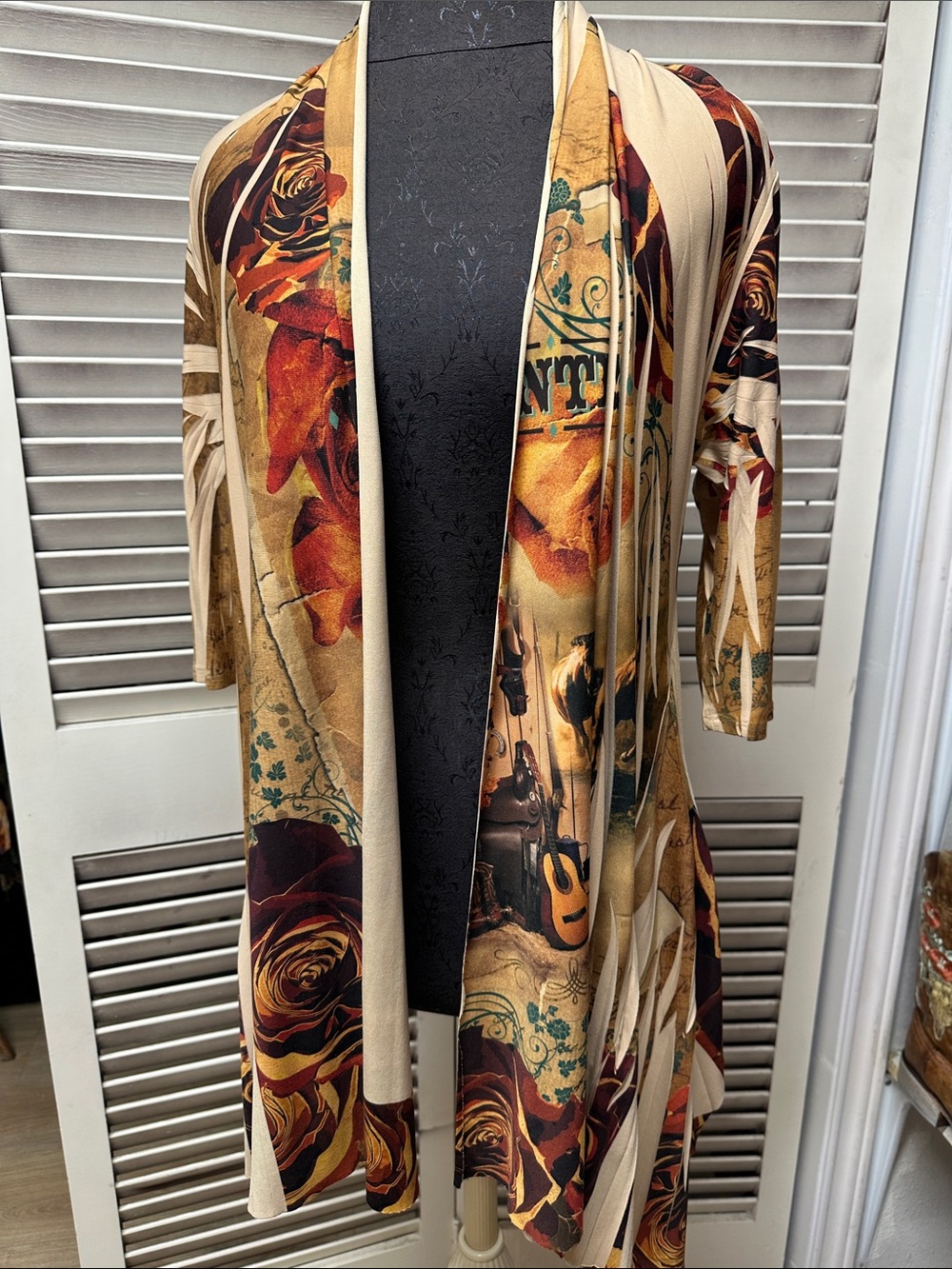 Boho Floral Open-Front Cardigan in Beige & Burgundy